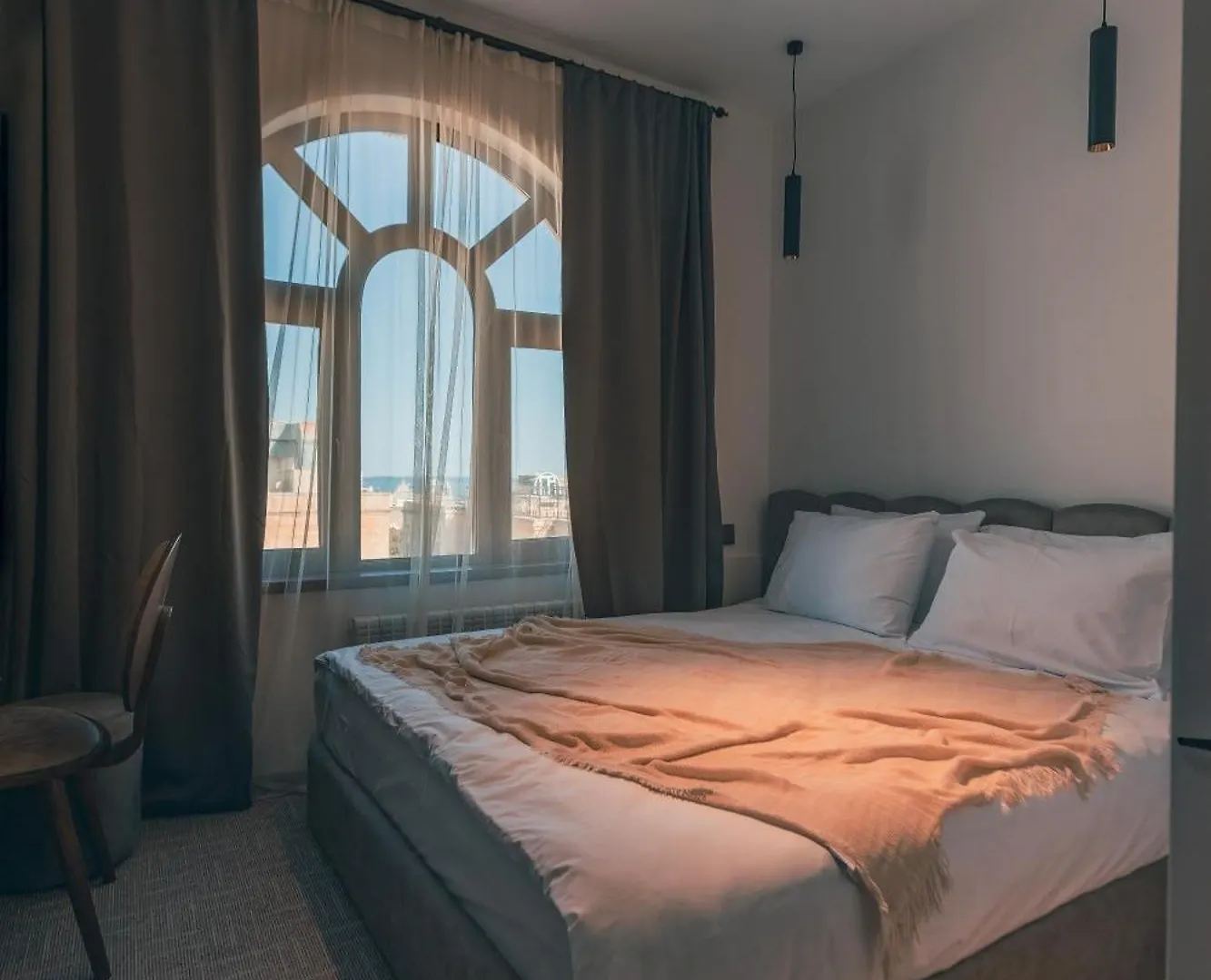 Dastan Hotel באקו